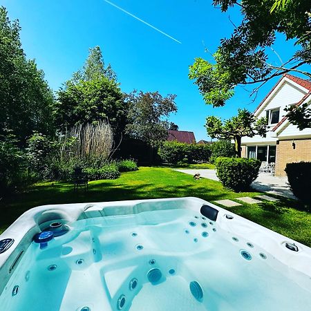 Villa Calma Rust Ruimte Luxe Inclusief Private Jacuzzi ゼーウォルデ エクステリア 写真
