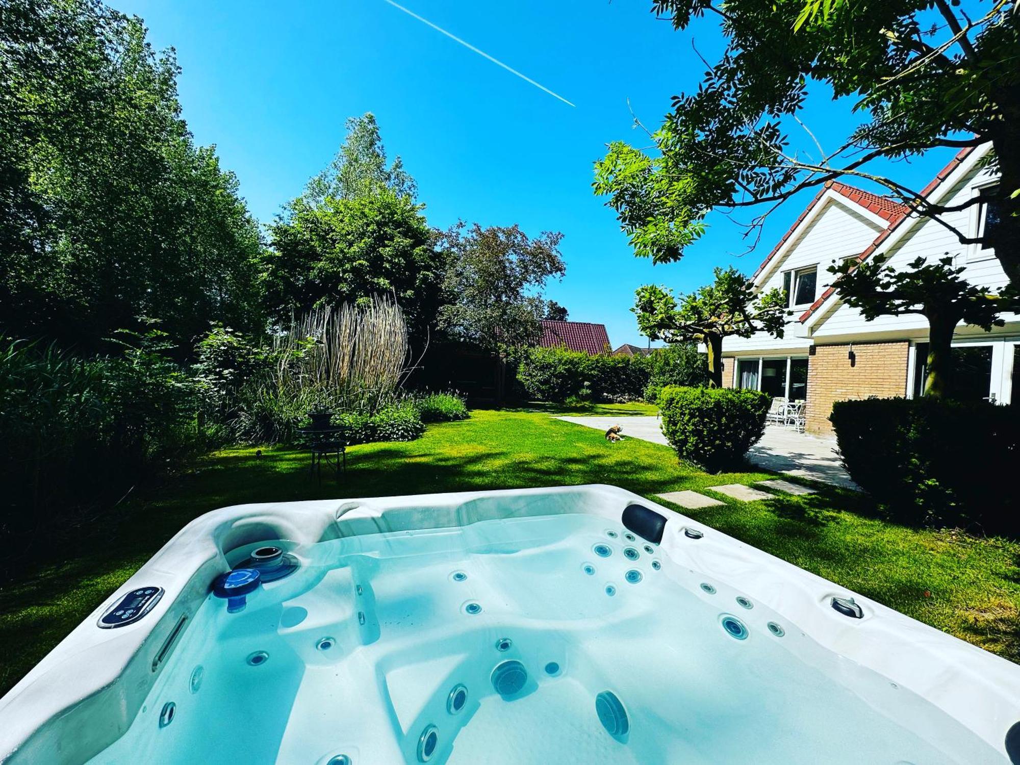 Villa Calma Rust Ruimte Luxe Inclusief Private Jacuzzi ゼーウォルデ エクステリア 写真